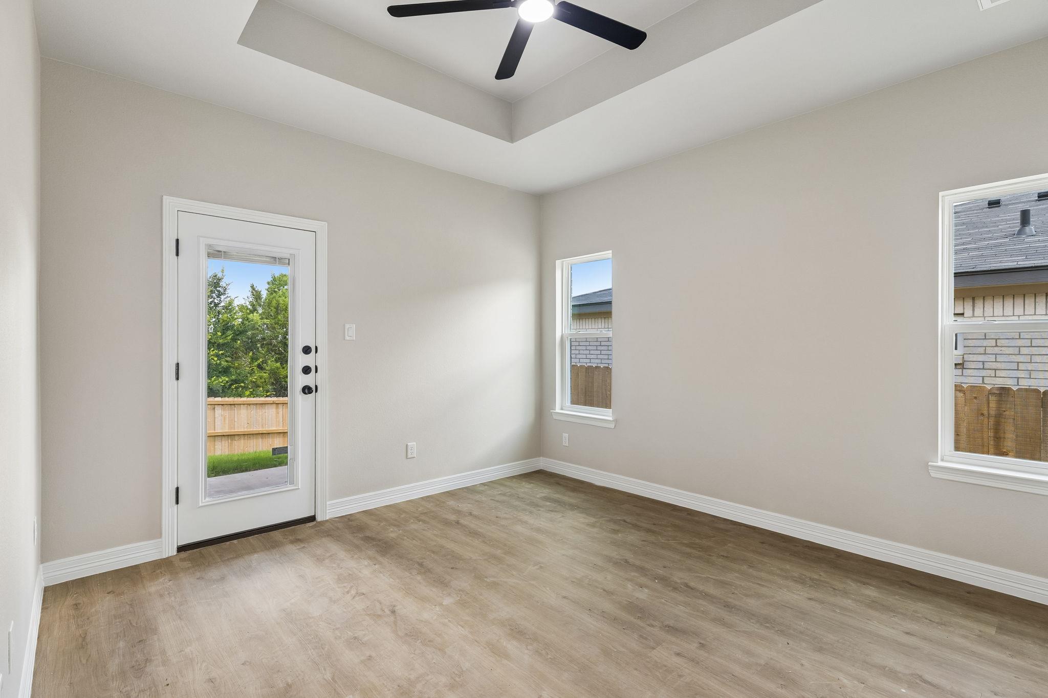 1307 Lone Pine WAY