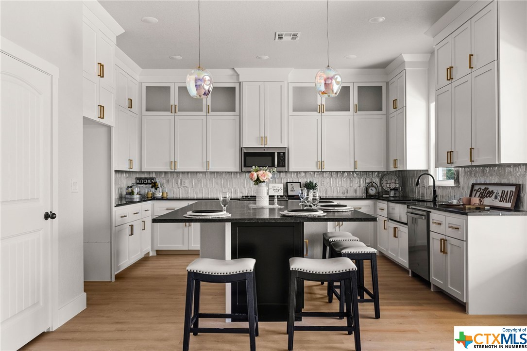 3416 Bandit Court