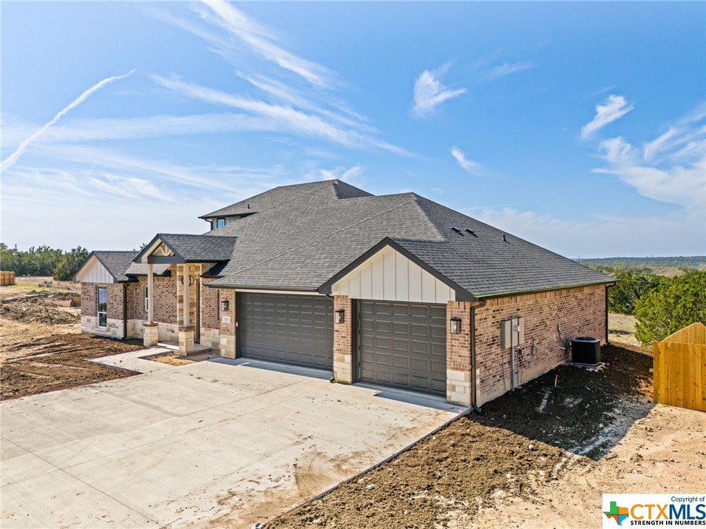 3416 Bandit Court