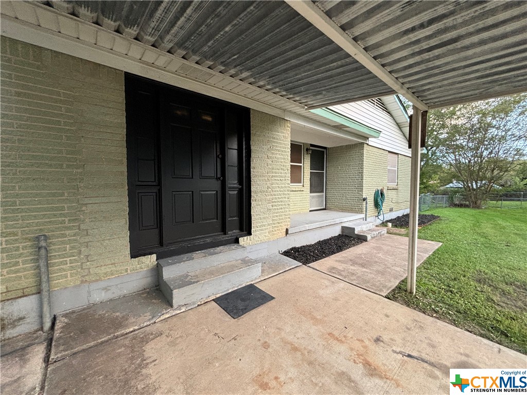 209 E Voelter Avenue
