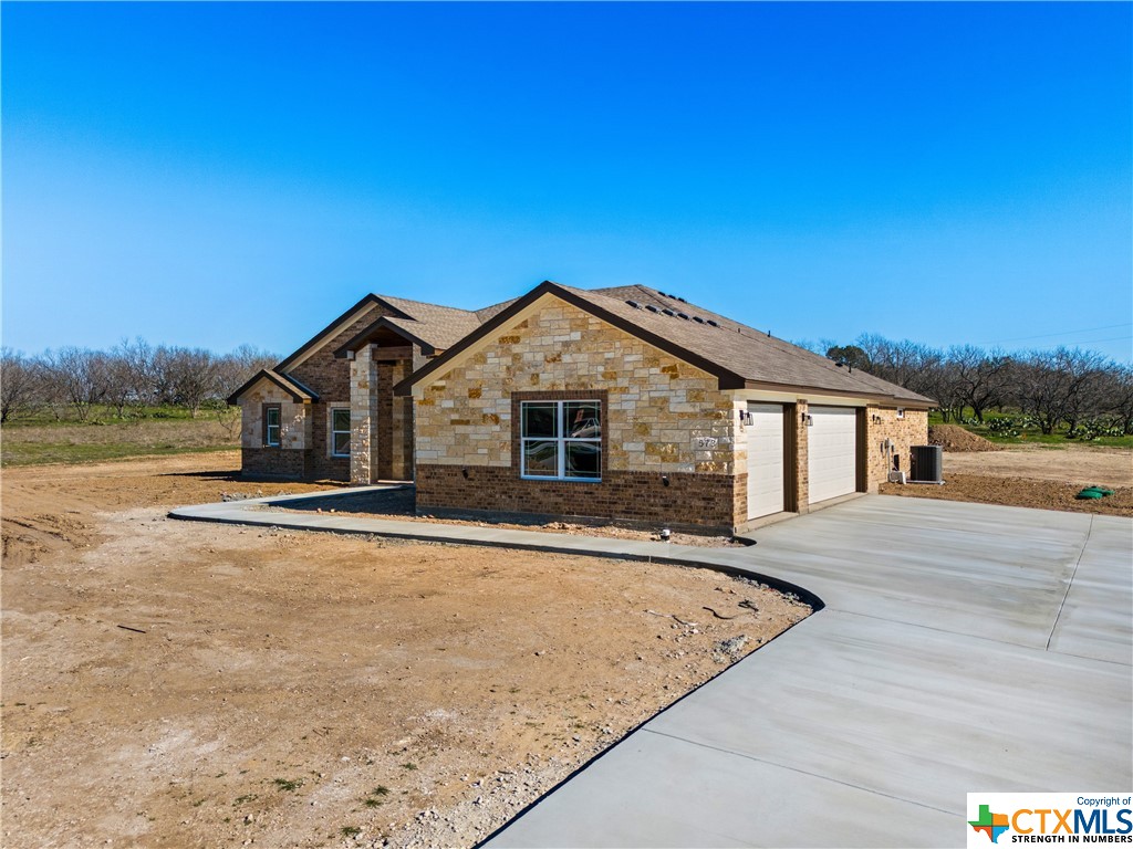 573 County Road 3152