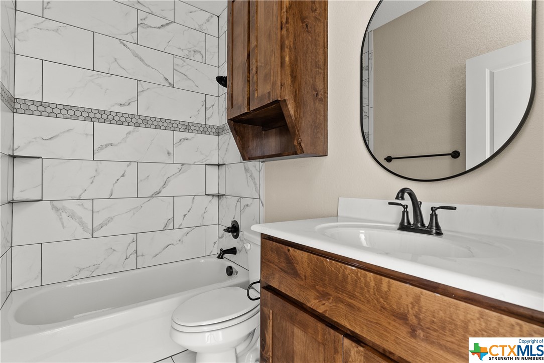 573 County Road 3152