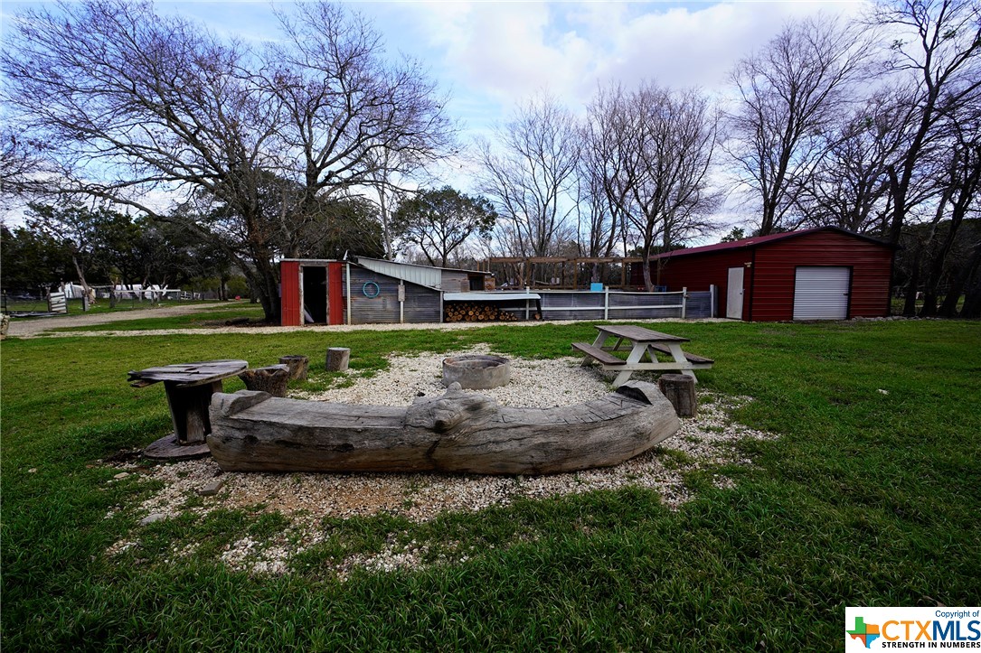 437 County Road 3384
