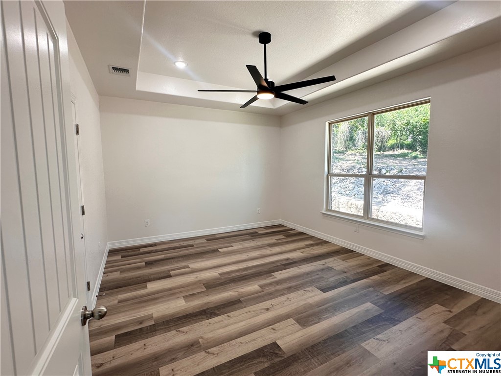 1041 Republic Circle