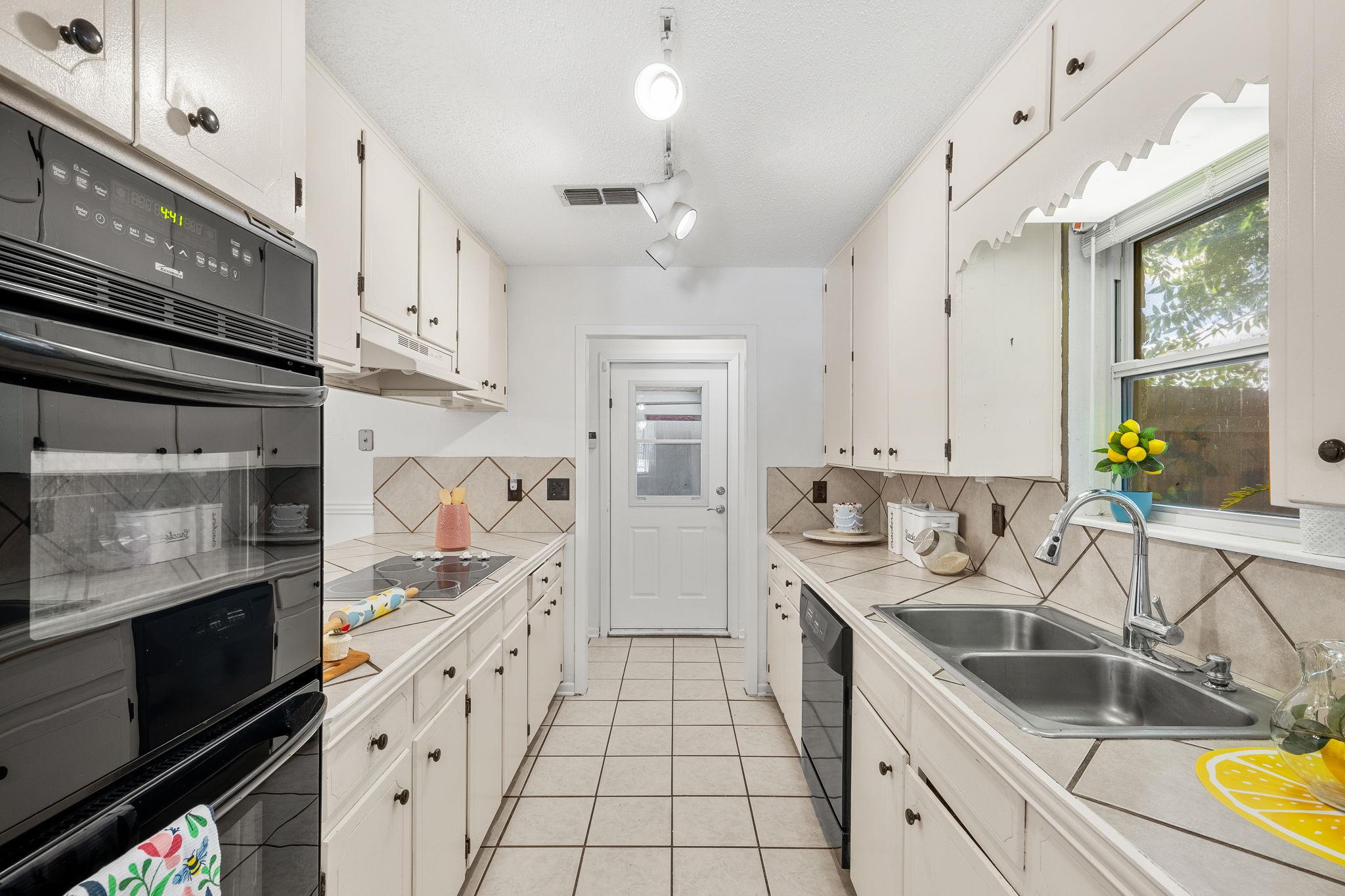 130 Bobcat LN