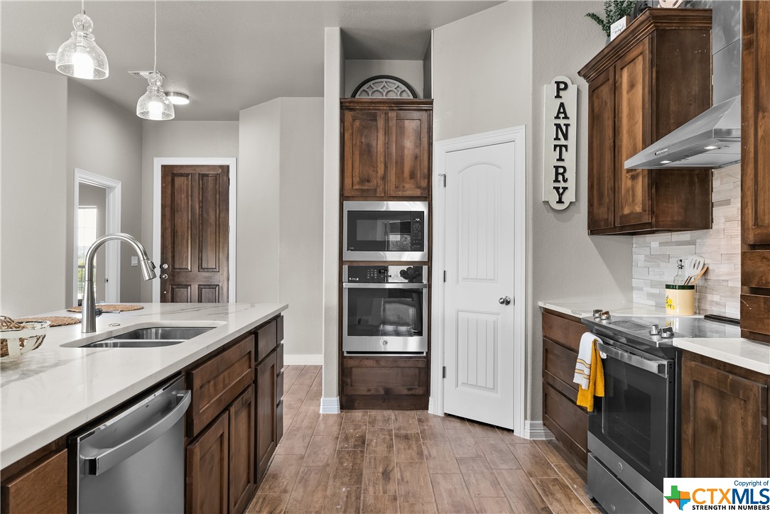 3425 Bandit Court