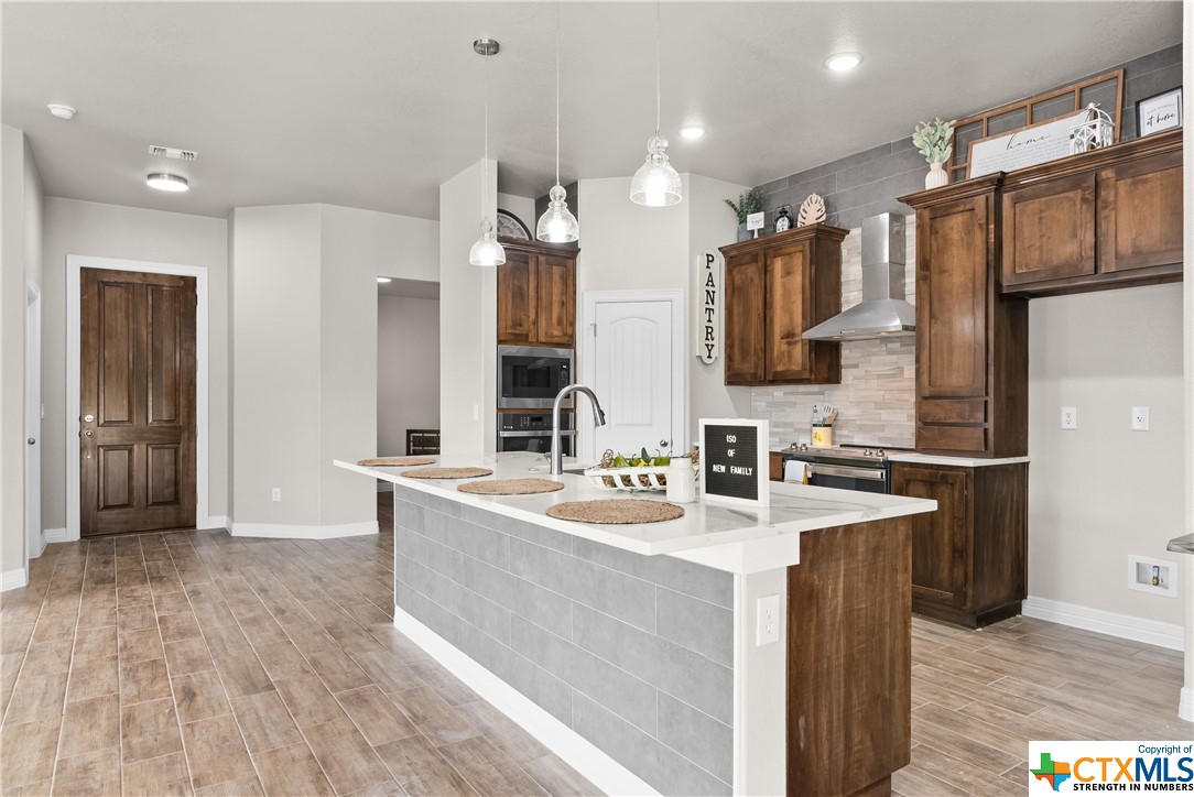 3425 Bandit Court