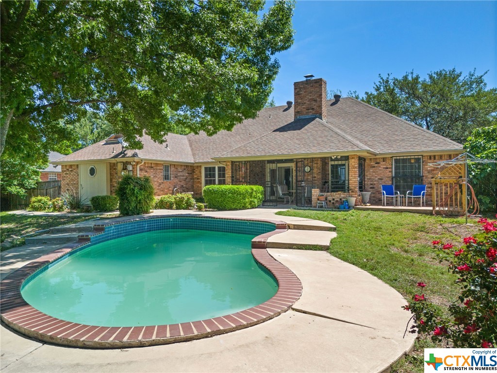 1505 S Roy Reynolds Drive