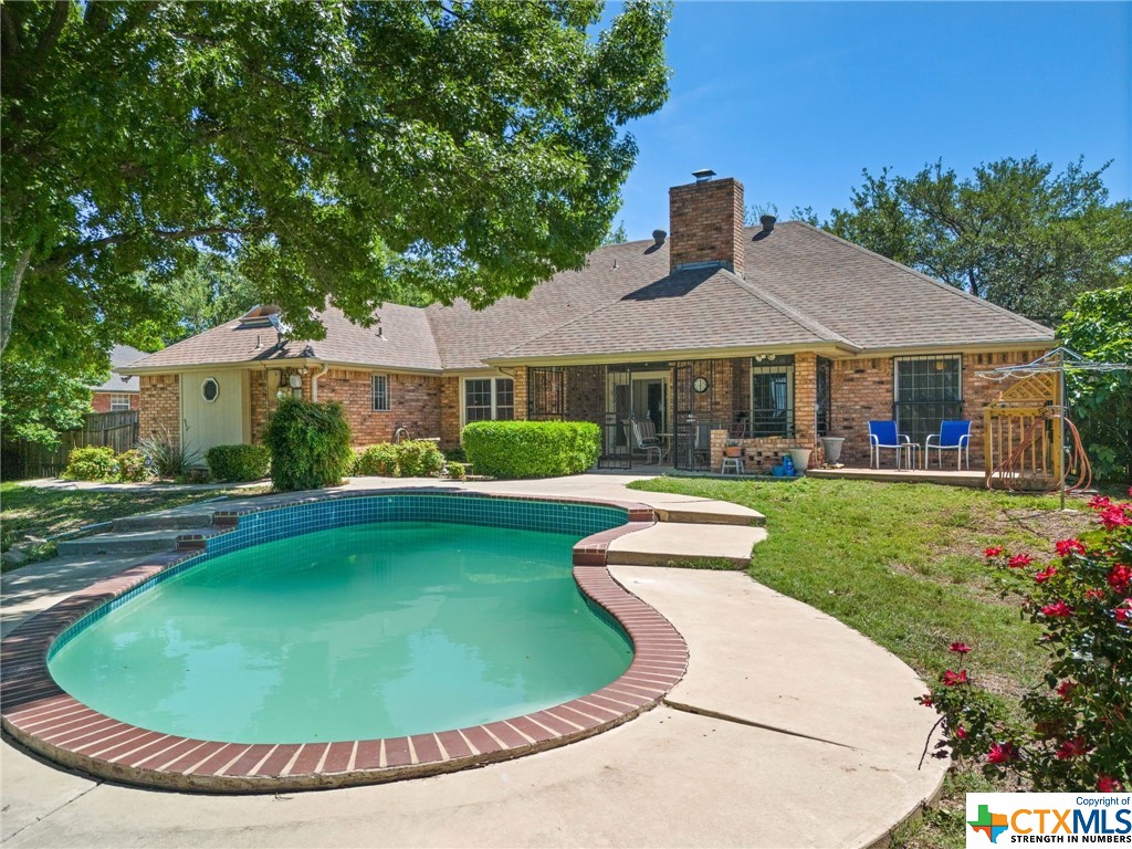 1505 S Roy Reynolds Drive