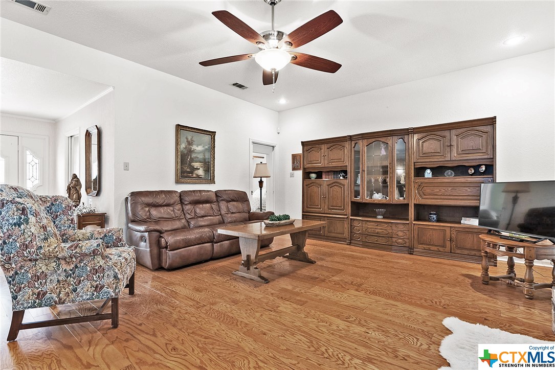 1505 S Roy Reynolds Drive