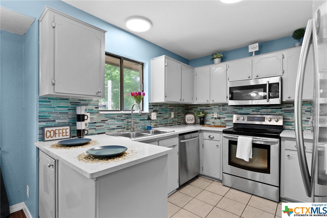 3300 Timber Oak Drive