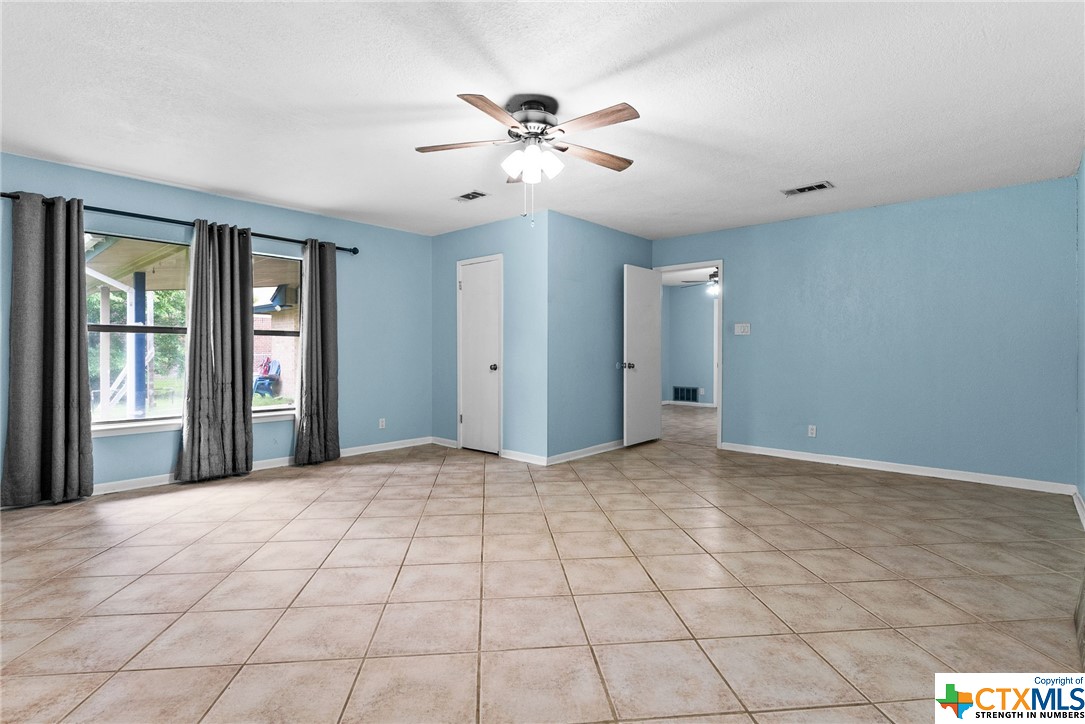 3300 Timber Oak Drive