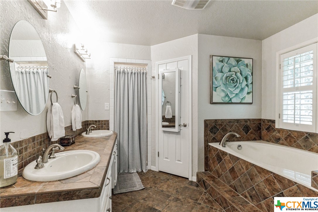 1224 Southridge