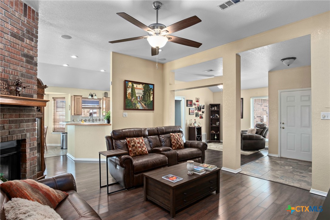 12041 Oakalla Road