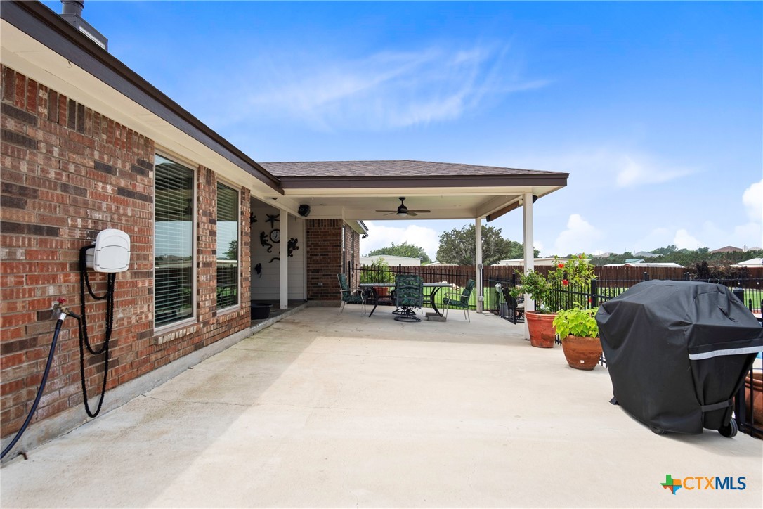 12041 Oakalla Road