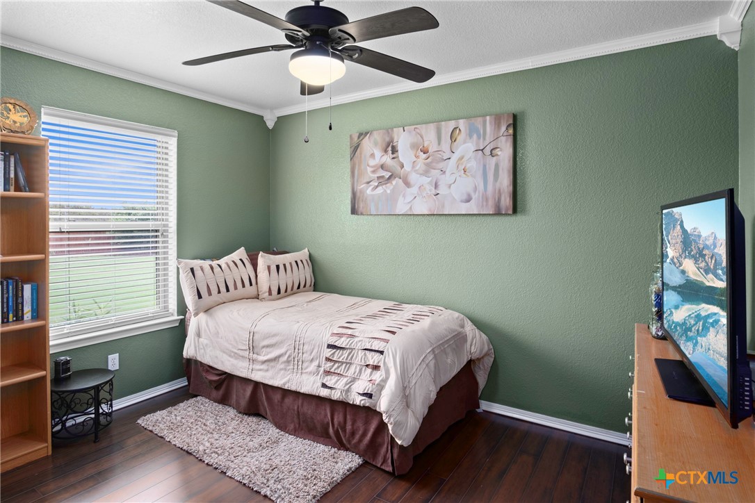 12041 Oakalla Road