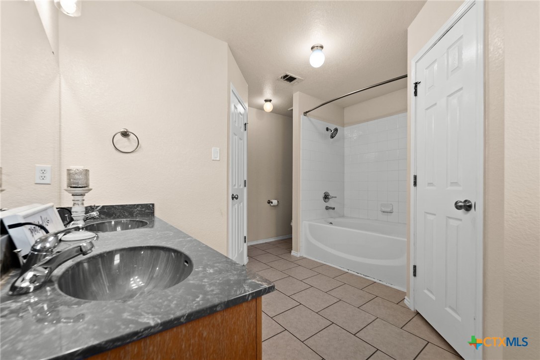 1125 Marlee Circle