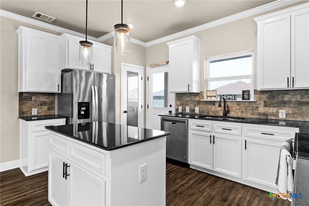 1507 Black Kettle Trail