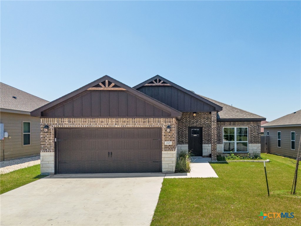 1507 Black Kettle Trail