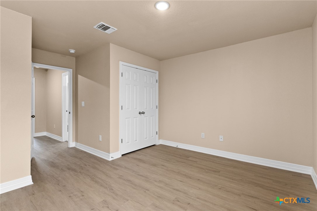 807 White Meadow Lane
