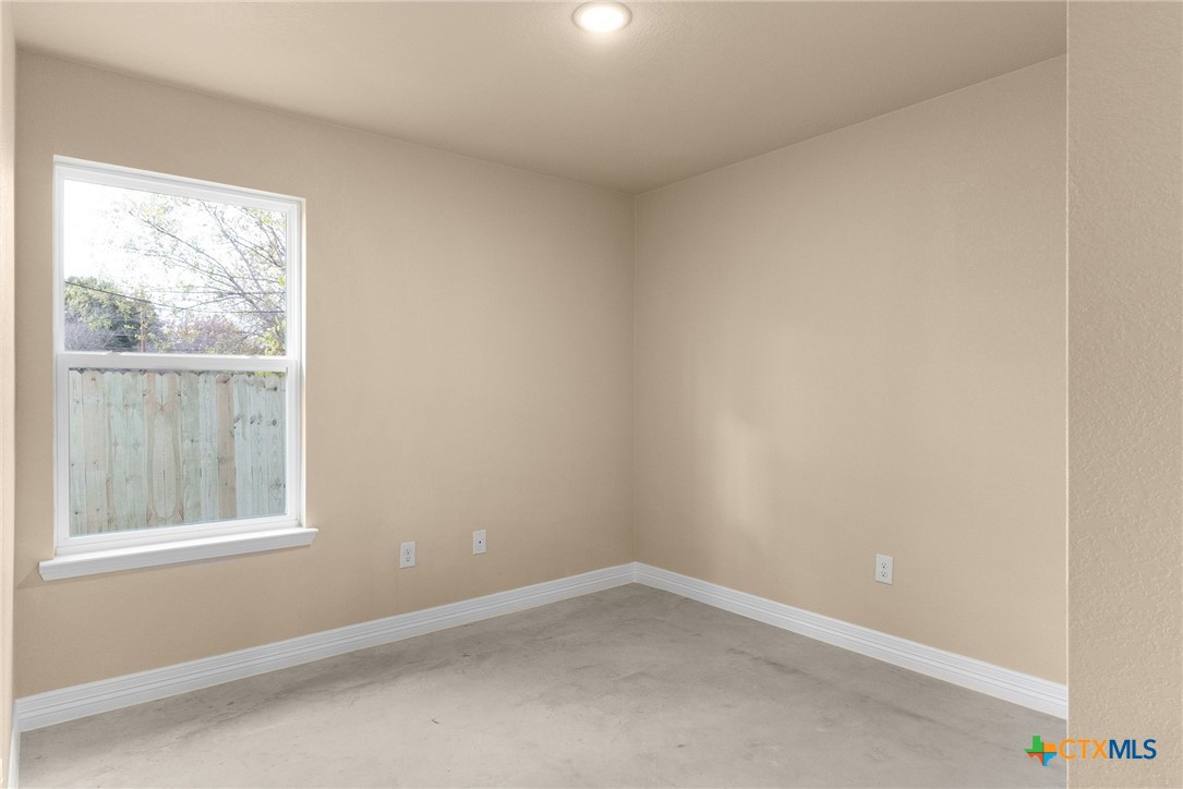 807 White Meadow Lane
