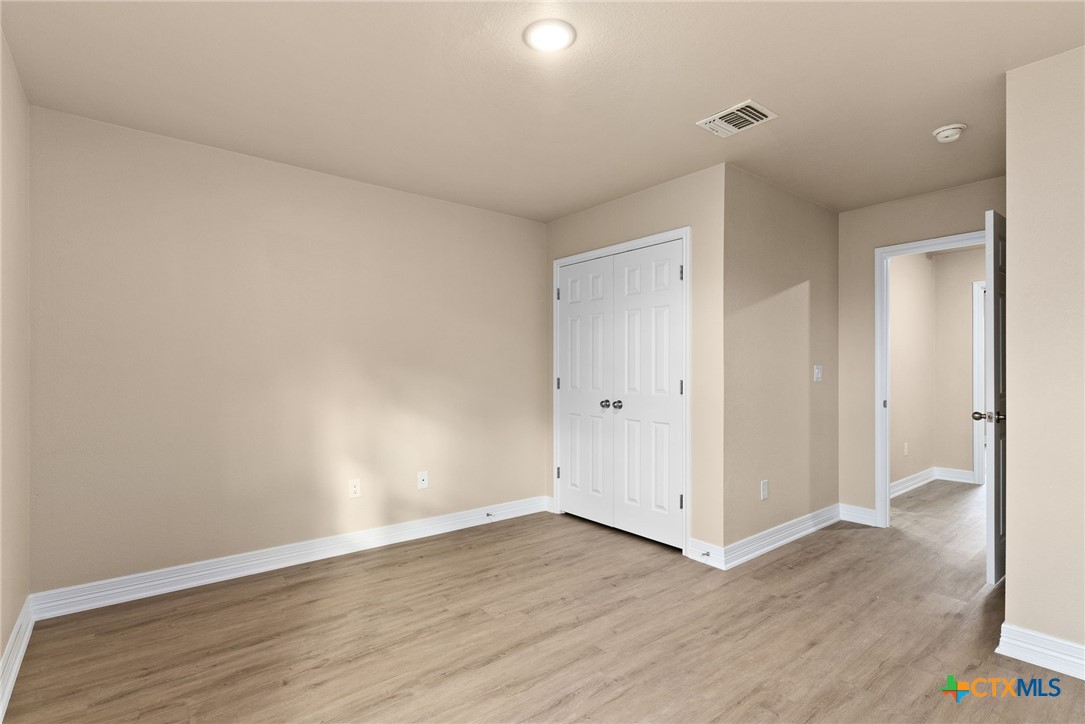 807 White Meadow Lane