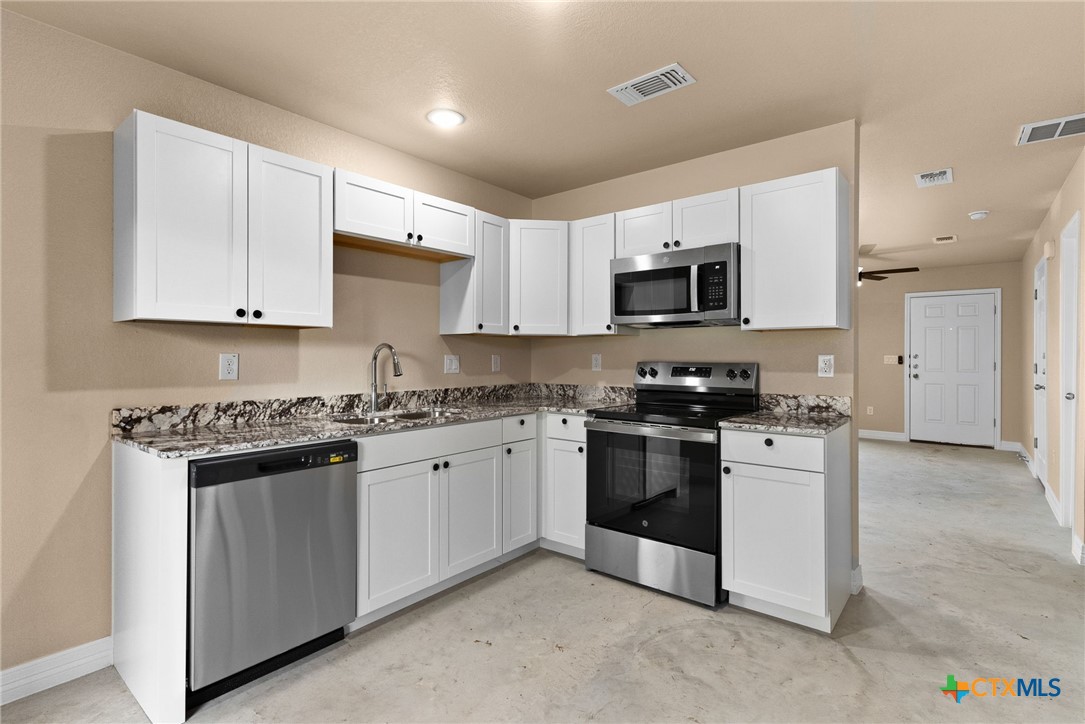 807 White Meadow Lane