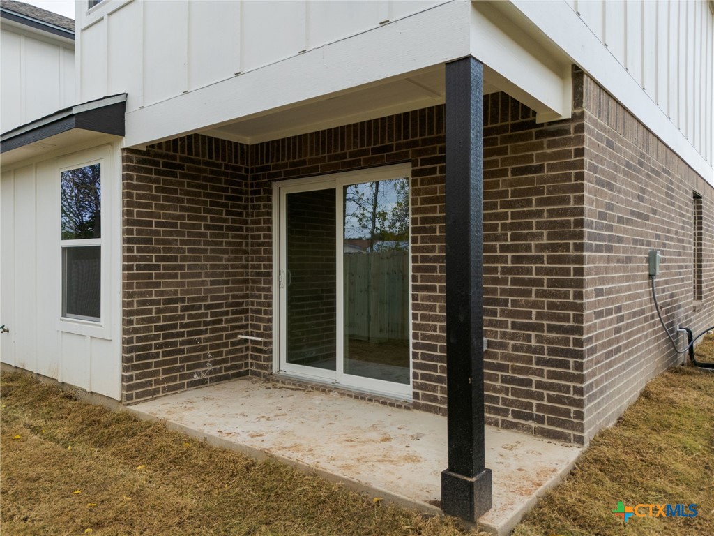 807 White Meadow Lane