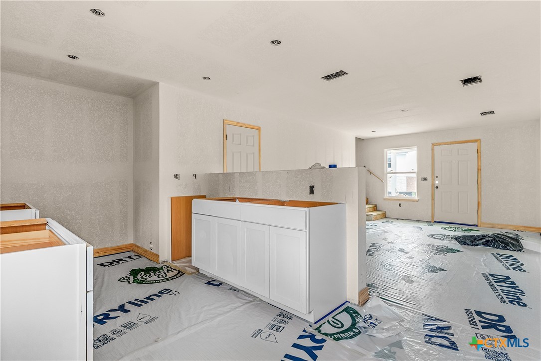803 White Meadow Lane