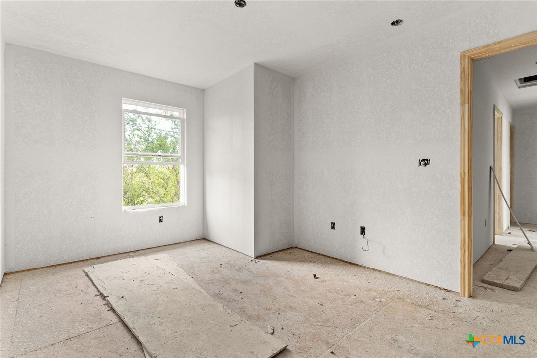 802 White Meadow Lane