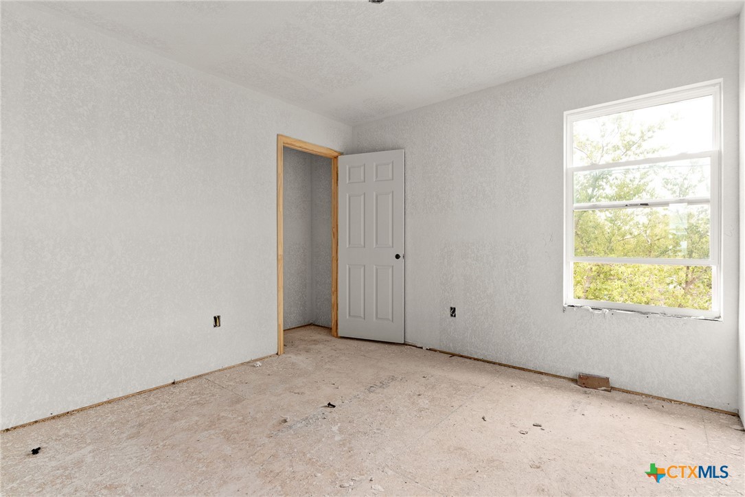 802 White Meadow Lane
