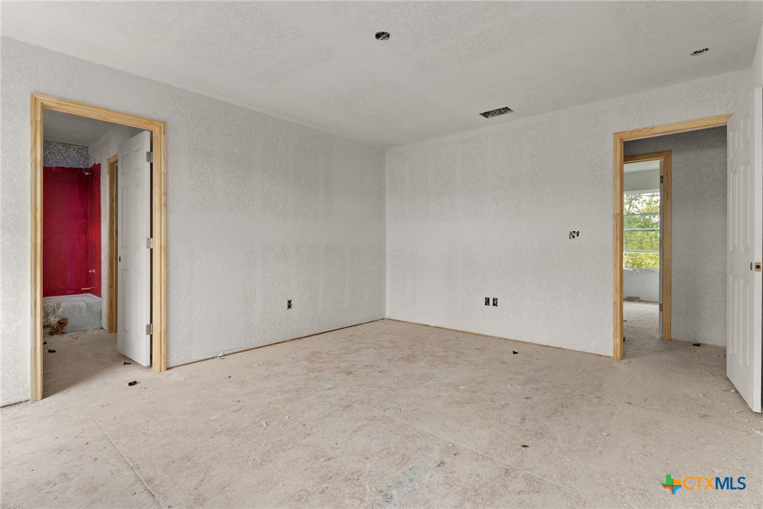 802 White Meadow Lane