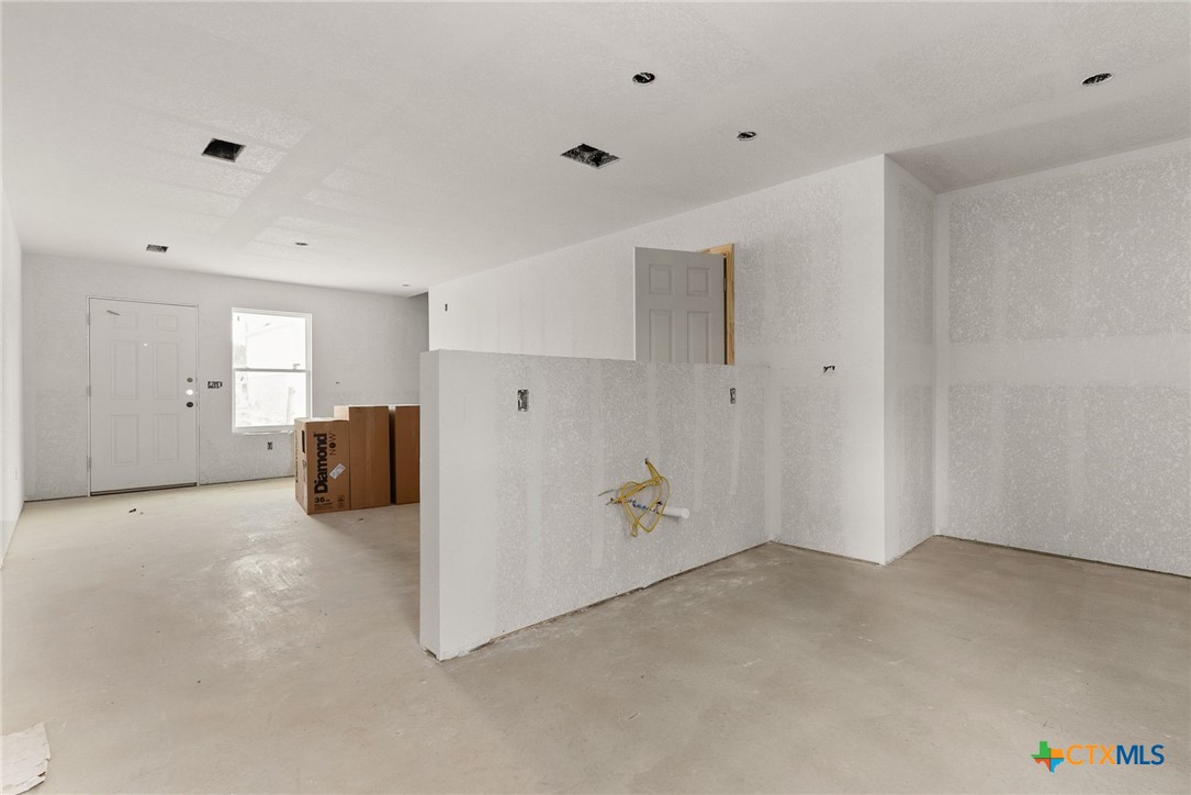 802 White Meadow Lane