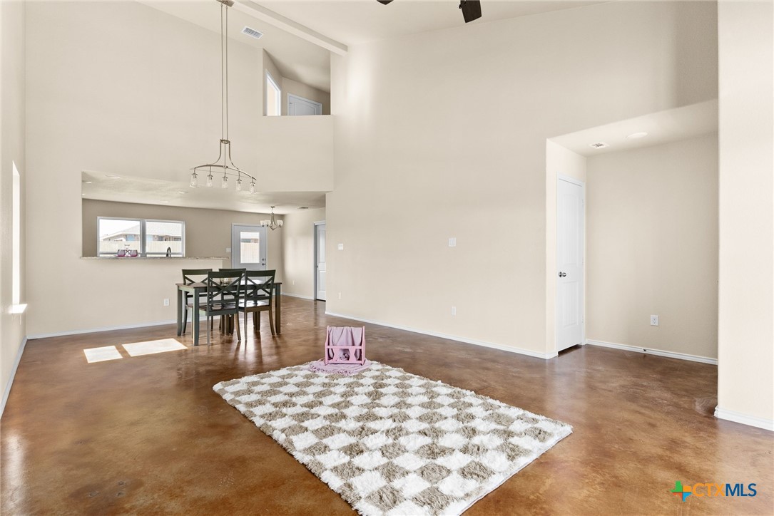 1414 Lindsey Drive