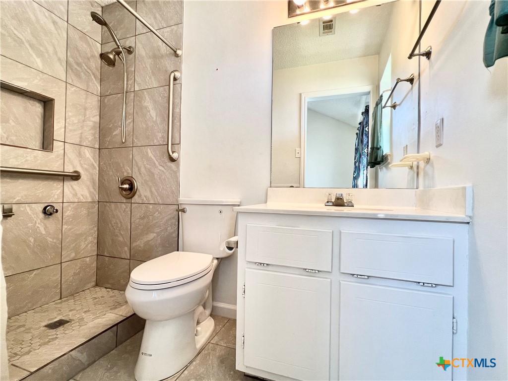 105 Lariat Circle