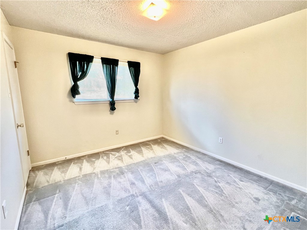 105 Lariat Circle