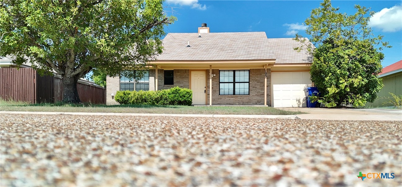 105 Lariat Circle