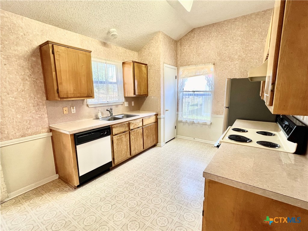 105 Lariat Circle