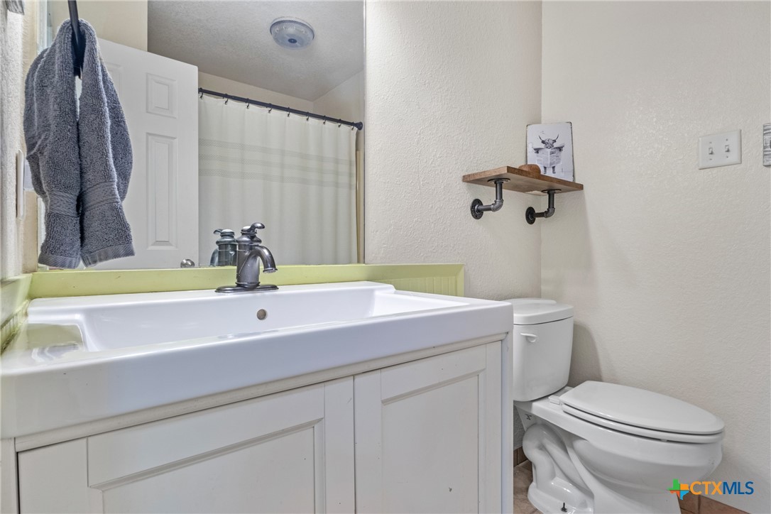 1606 Joy Drive