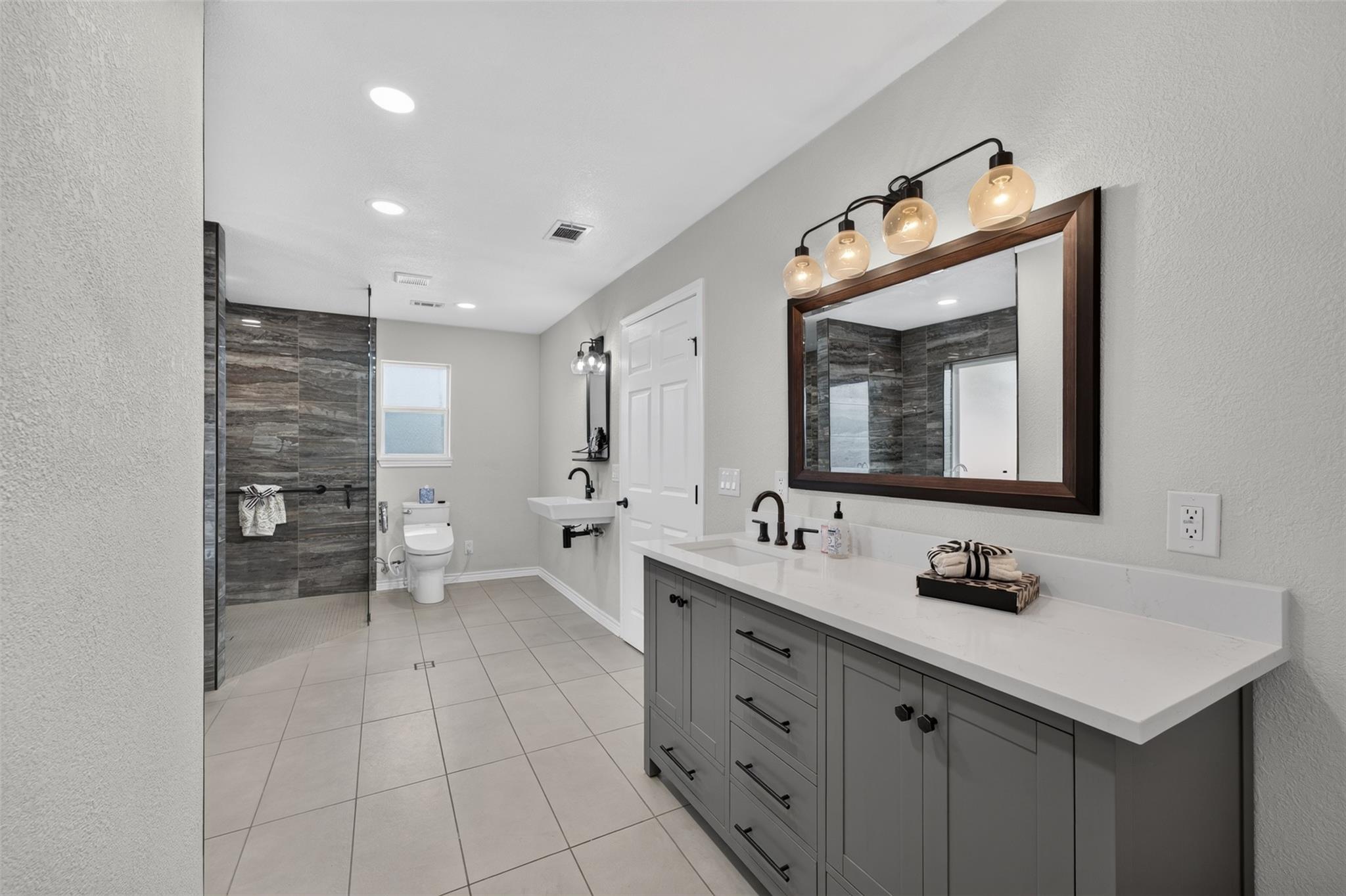 1042 County Road 3351