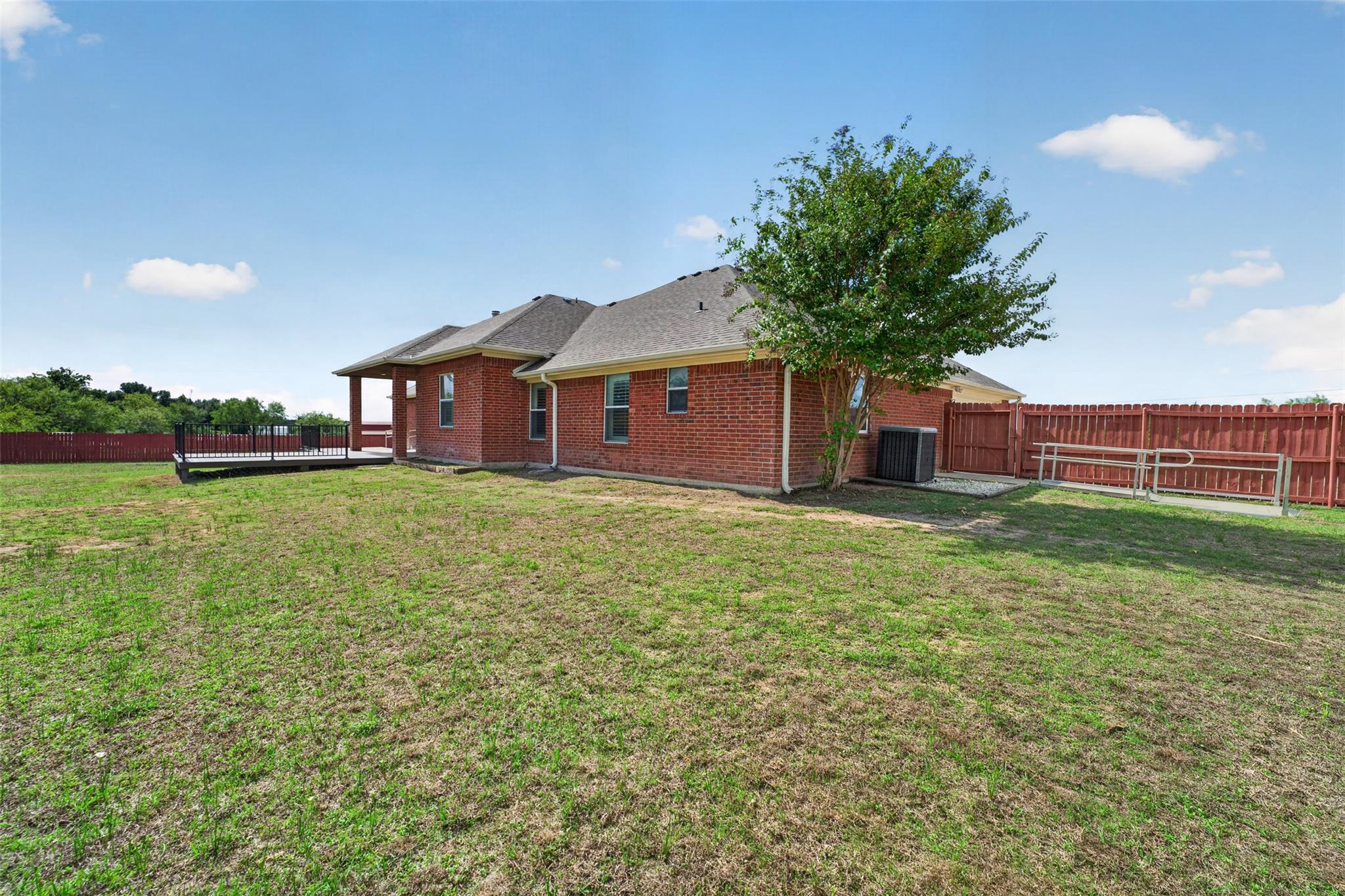 1042 County Road 3351