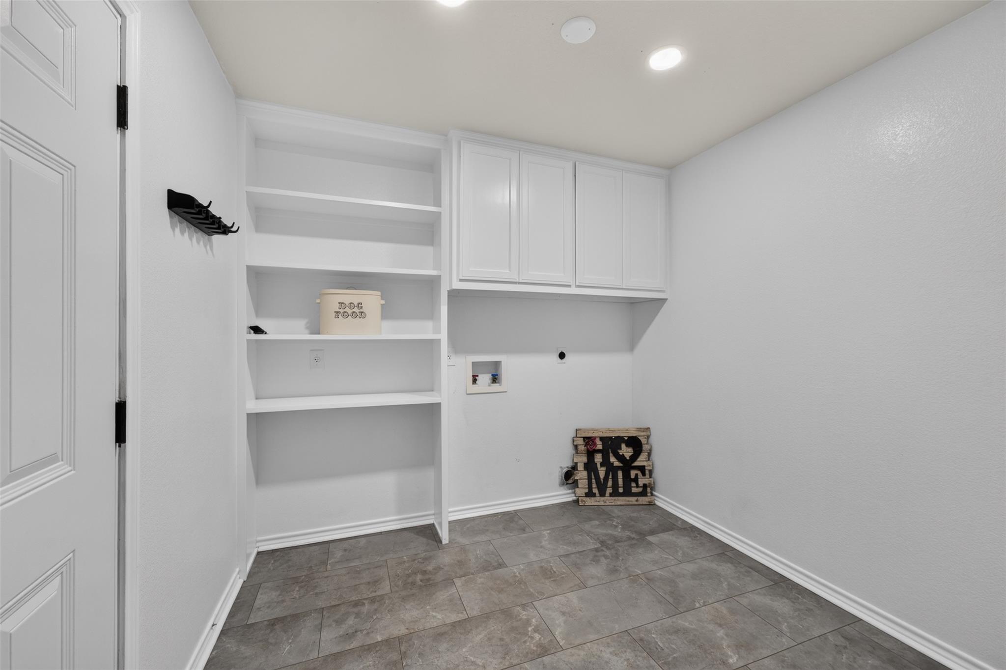 1042 County Road 3351