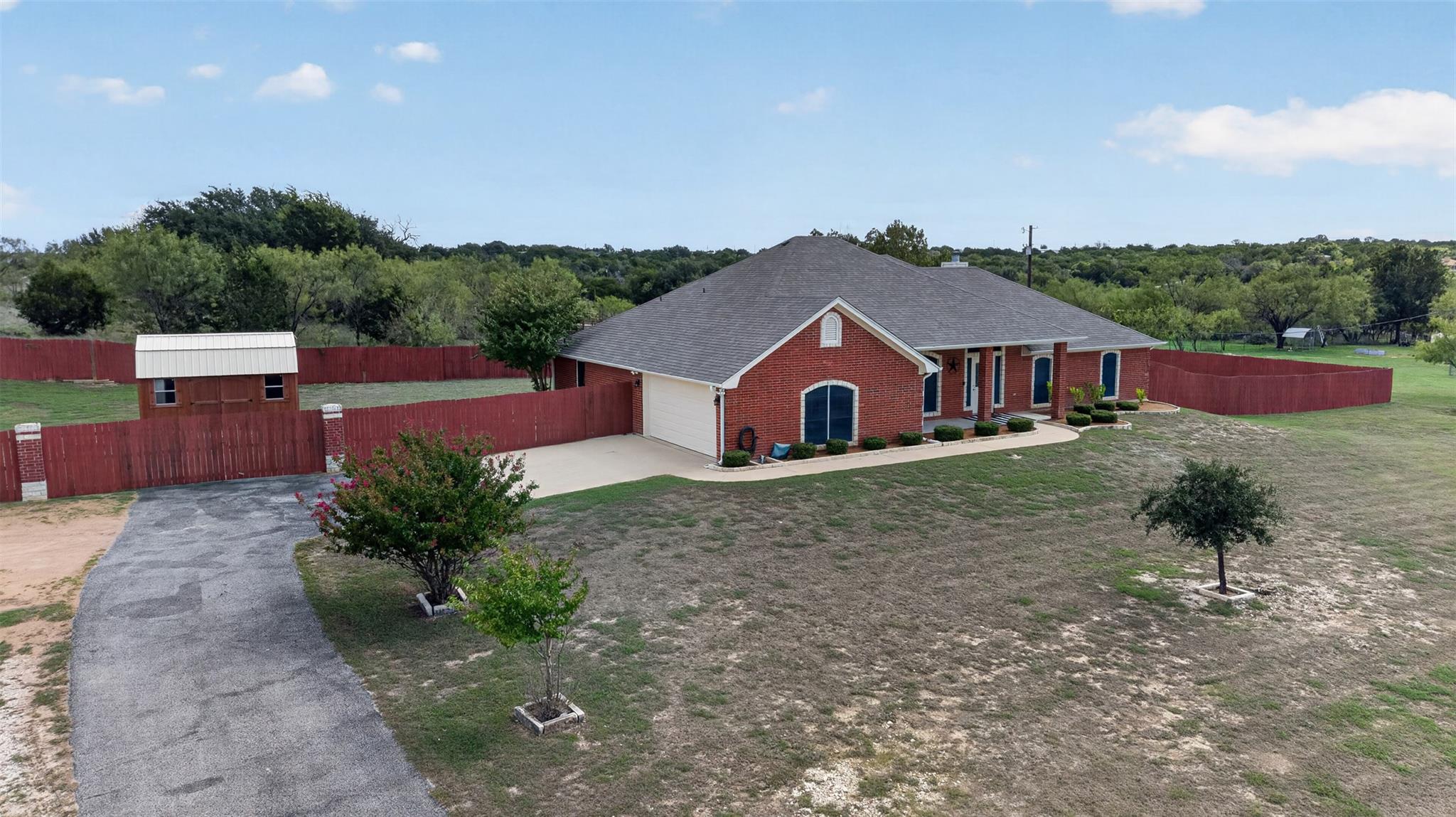 1042 County Road 3351
