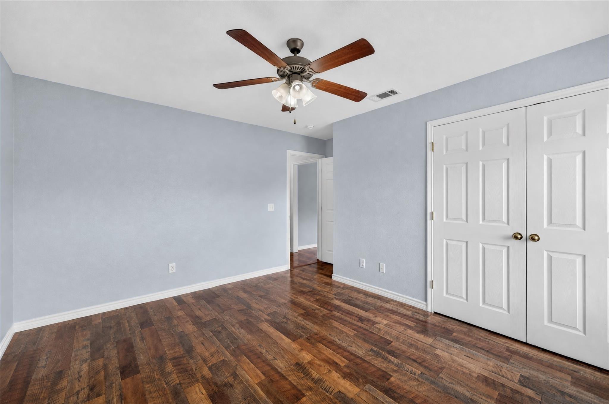1042 County Road 3351