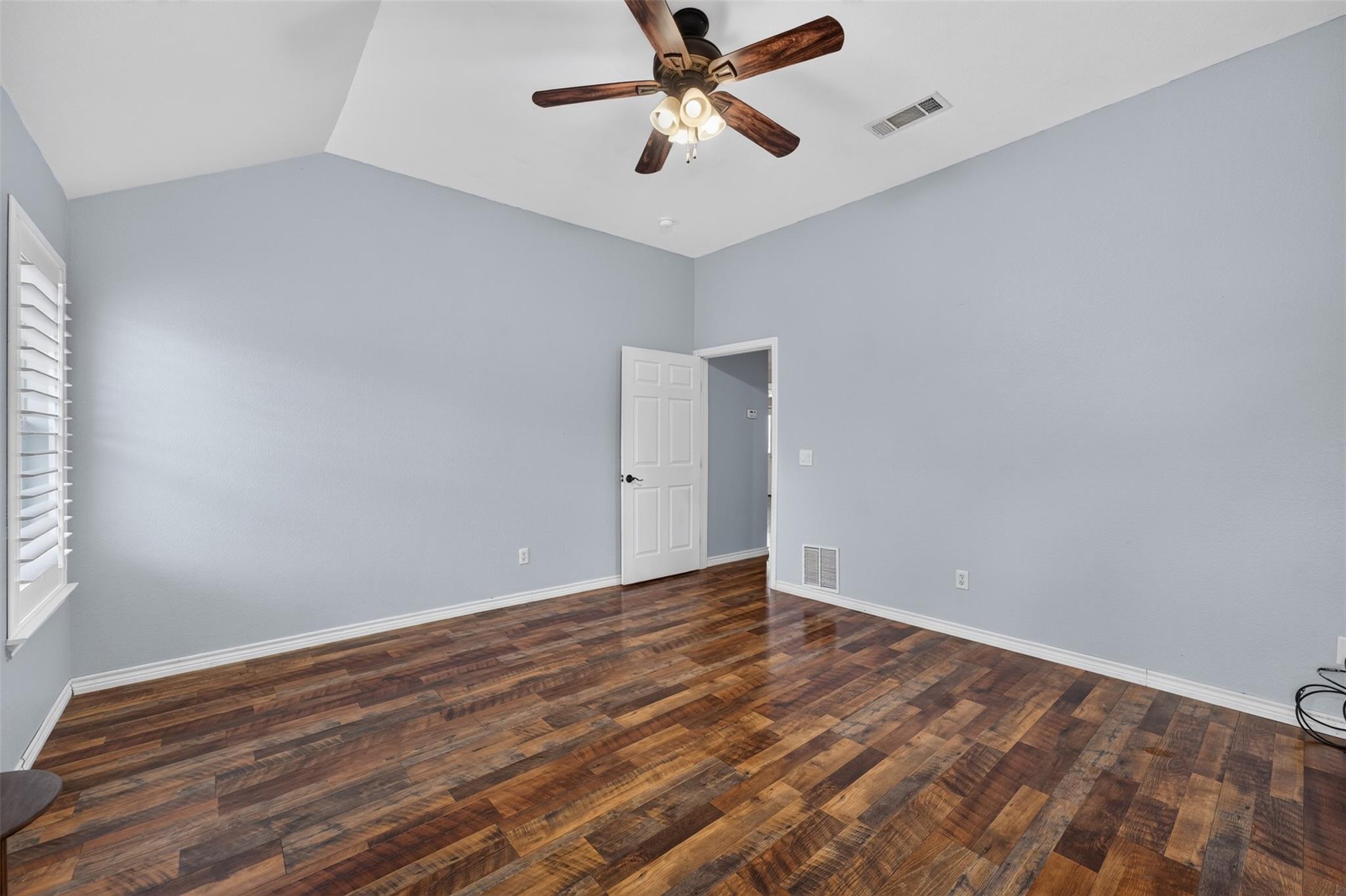 1042 County Road 3351
