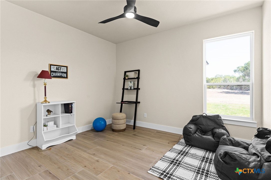 4374 Tall Ridge