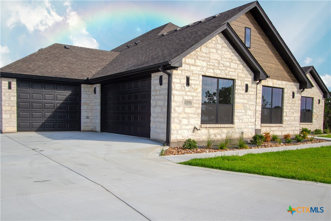 4374 Tall Ridge