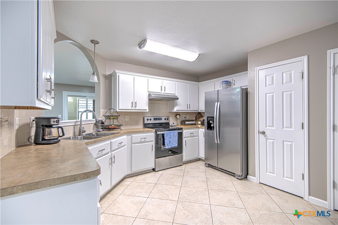 1303 Travis Circle