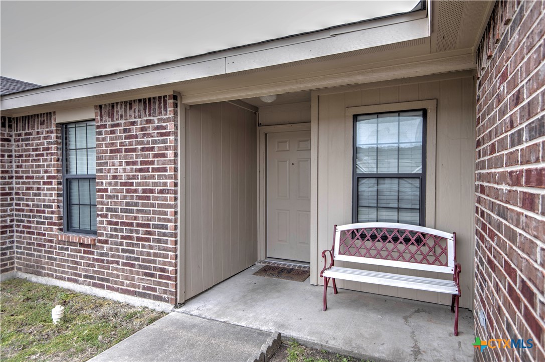 1303 Travis Circle