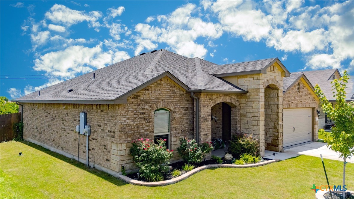 400 Paddock Lane